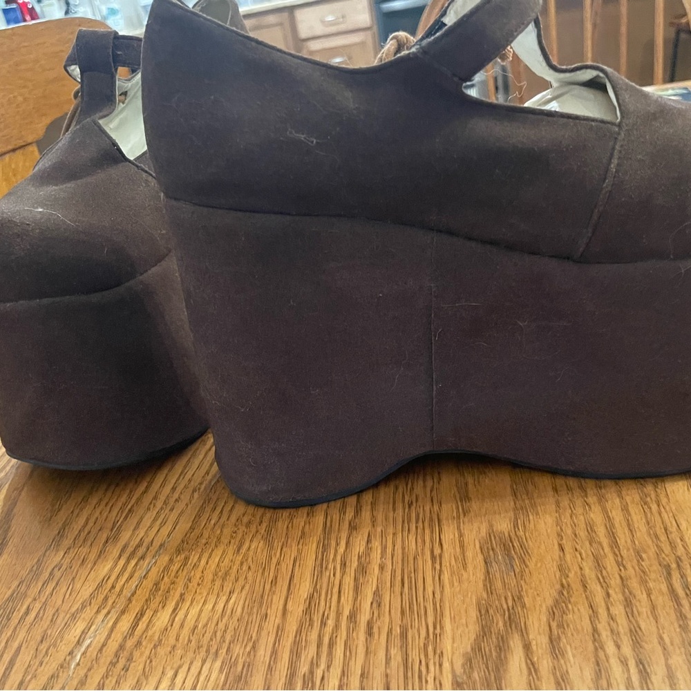 Vintage brown suede platform shoes